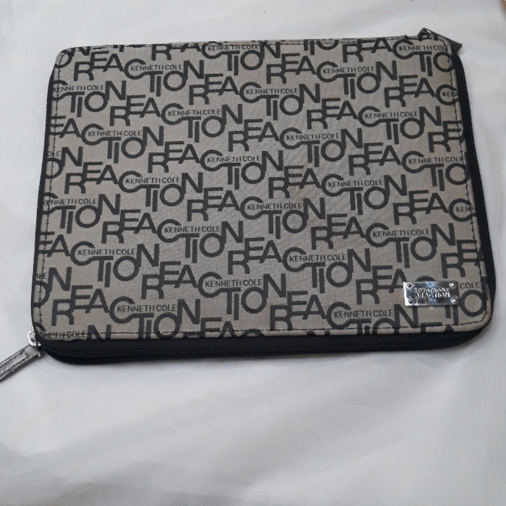 Kenneth Cole Tablet case